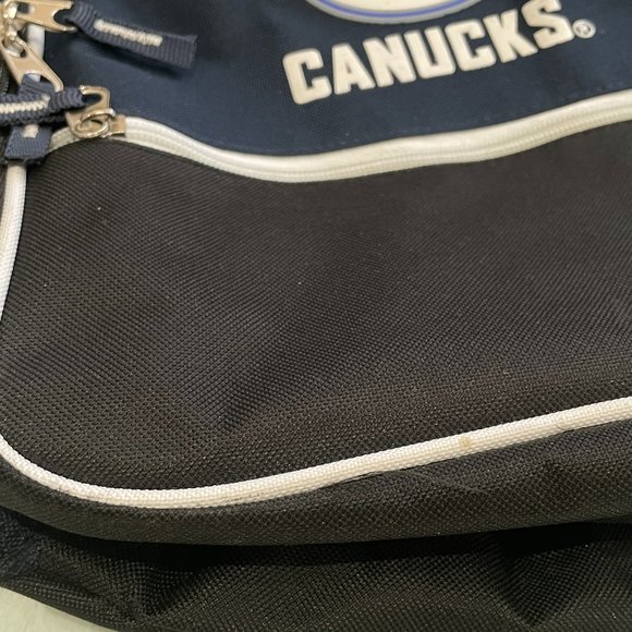 NHL Vancouver Canucks backpack - Picture 4 of 5